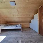 Piamola Z Wiata Do Grillowania Gerendaház