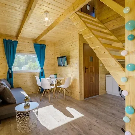 Piamola Z Wiata Do Grillowania Lodge *