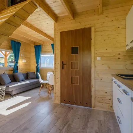 Lodge Piamola Z Wiata Do Grillowania