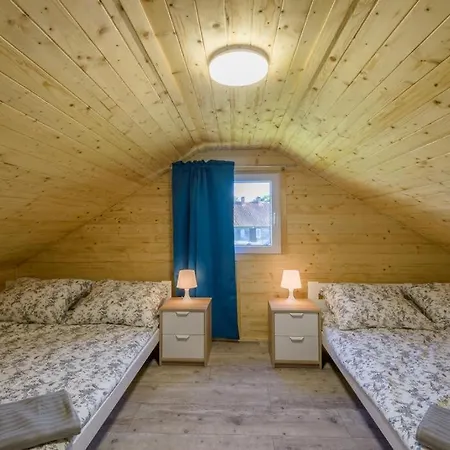 Piamola Z Wiata Do Grillowania Lodge Kąty Rybackie