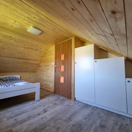 Piamola Z Wiata Do Grillowania *