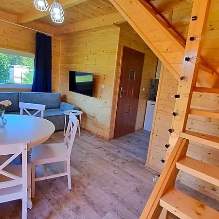 Piamola Z Wiata Do Grillowania Lodge Kąty Rybackie