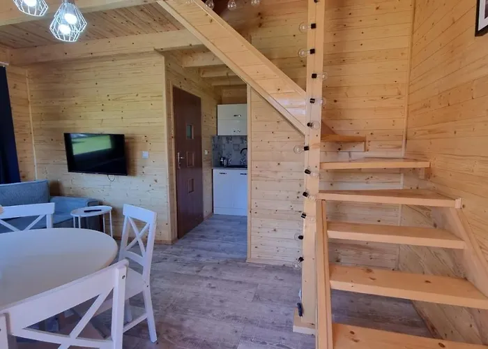 Piamola Z Wiata Do Grillowania * Kąty Rybackie