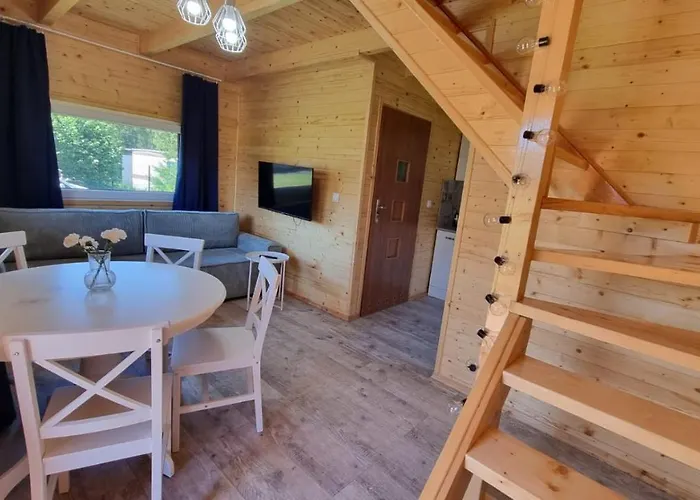 Piamola Z Wiata Do Grillowania Lodge