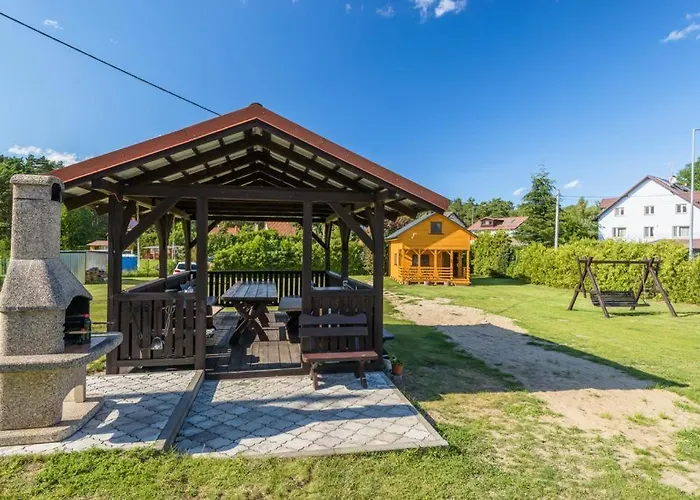 Lodge Piamola Z Wiata Do Grillowania Kąty Rybackie